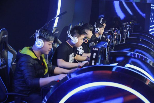 通过私域咨 通过私域咨